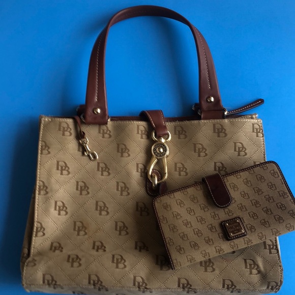 Signature Dooney & Bourke Purse and Wallet